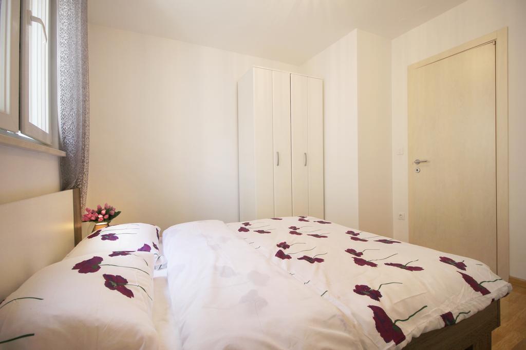 Apartment Marieta Split Buitenkant foto